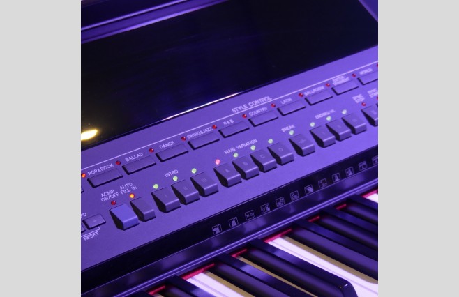 Used Yamaha CVP405 Polished Ebony Digital Piano Complete Package (SN:GBRCPH01005) - Image 9